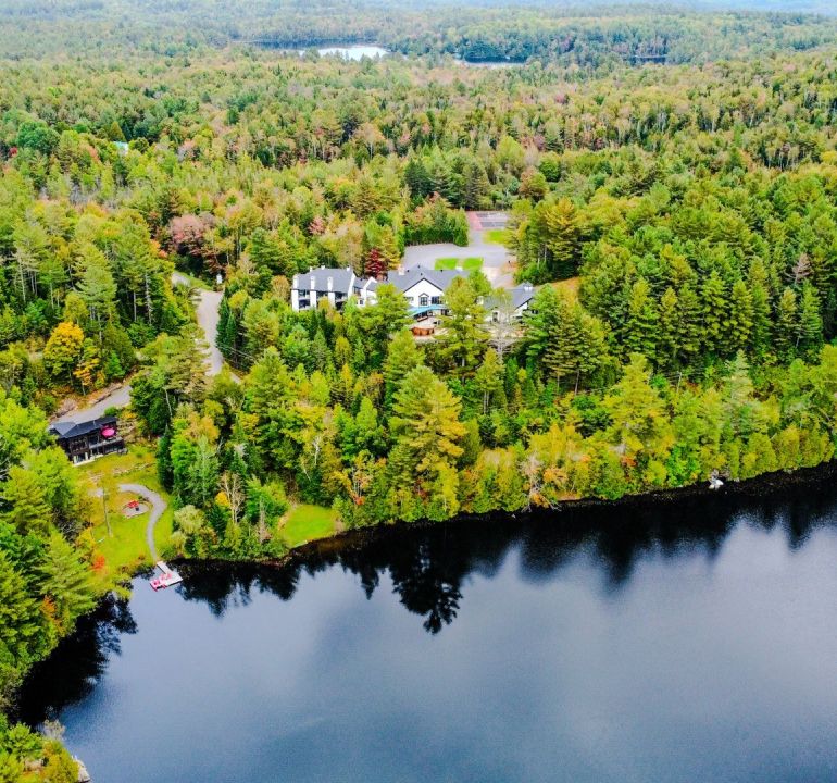 Voir plus de photos et informations pour Chalet à louer Lanaudière